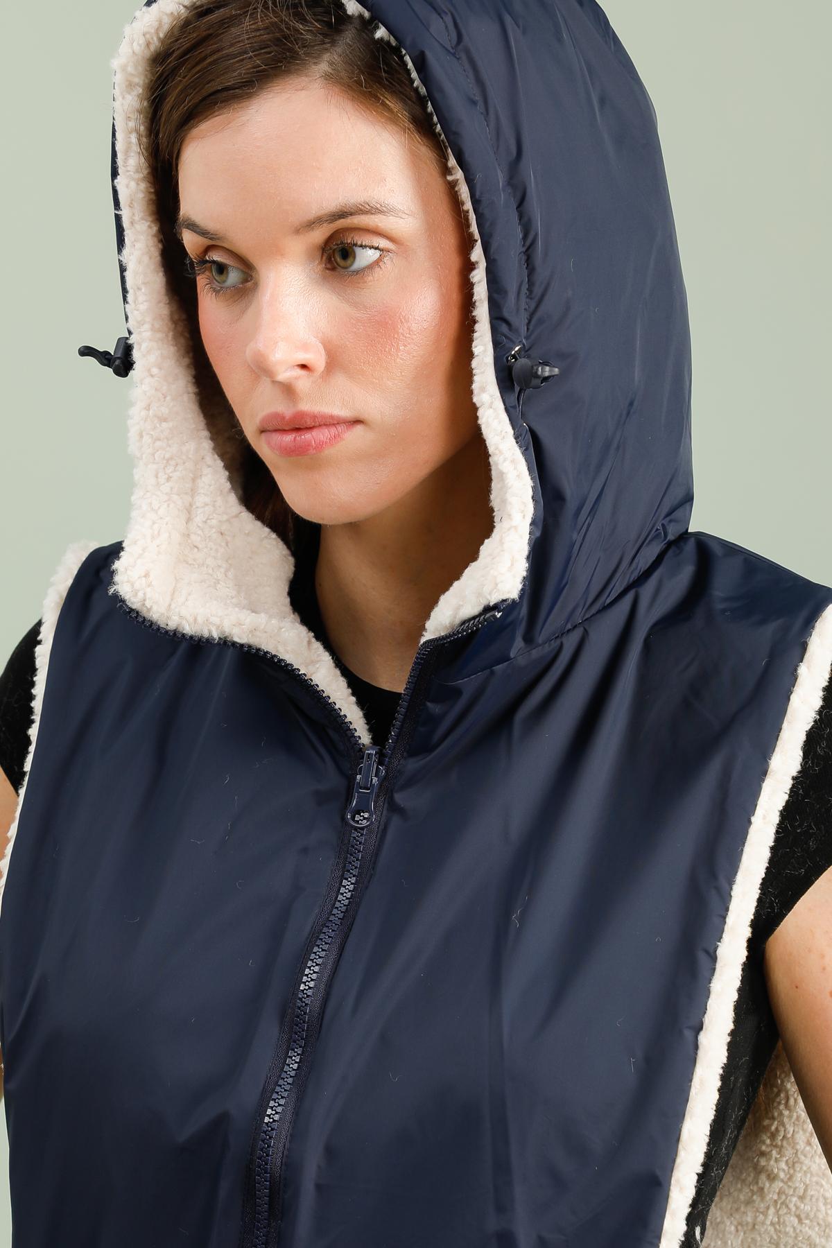 capuche amovible fourrure #couleur_marine