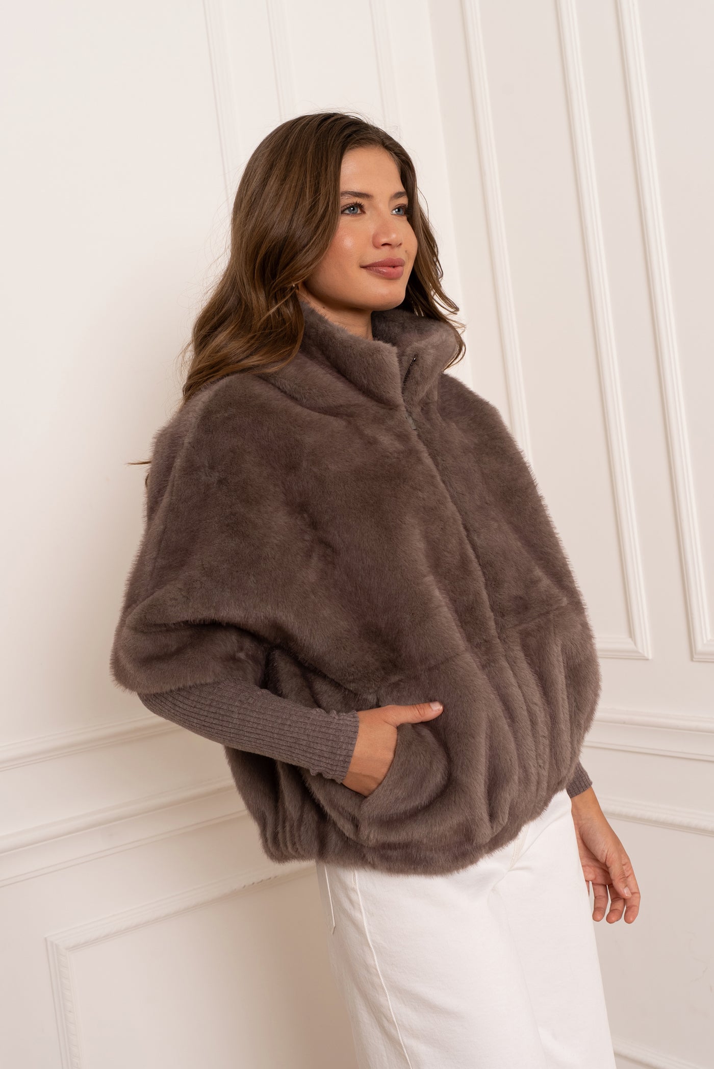 veste en fausse fourrure femme #couleur_taupe