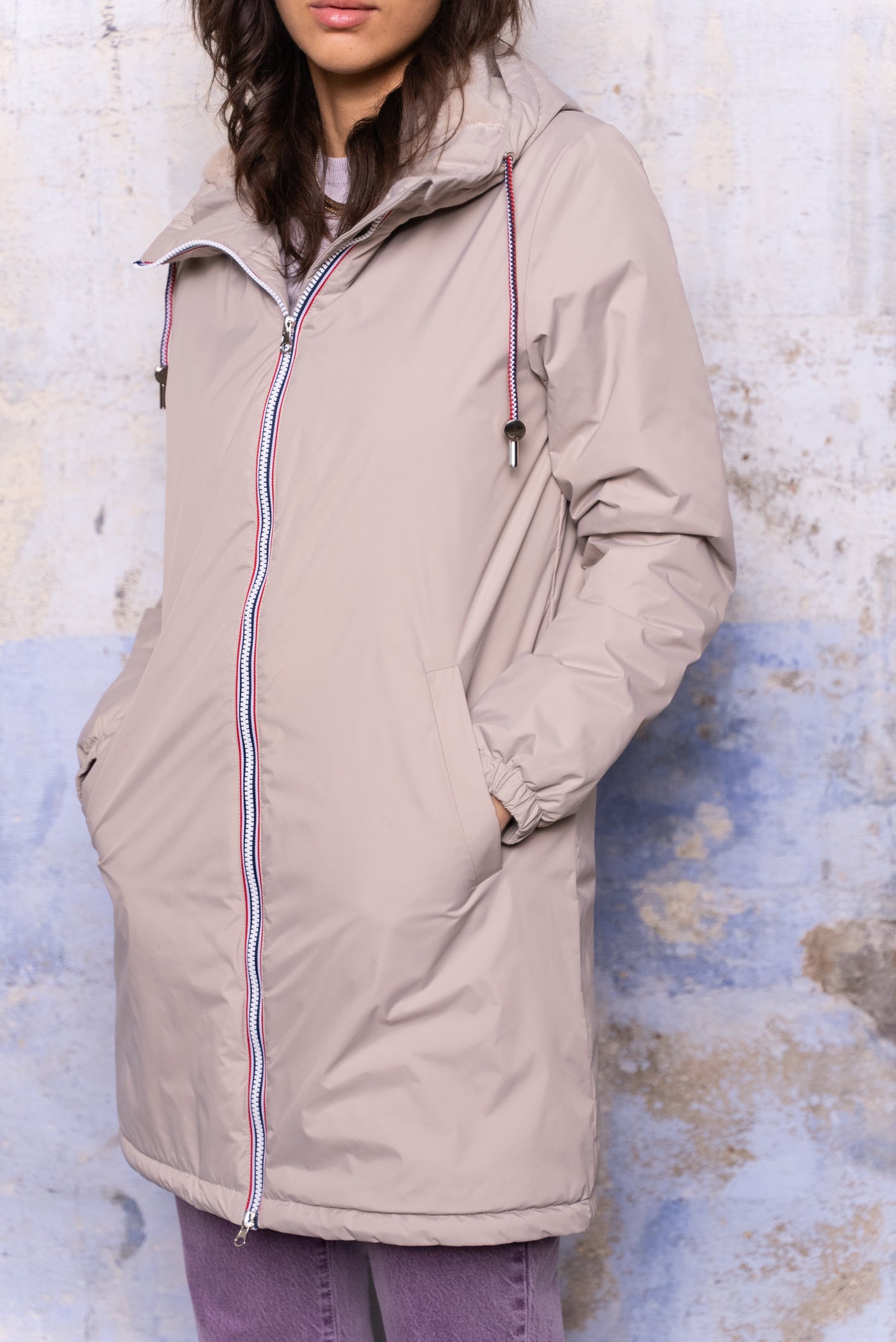 Imperméable fourré long avec cordon